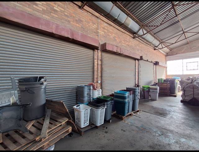 2,882M² WAREHOUSE TO LET IN HERIOTDALE